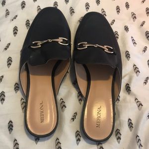 Merona slide shoe